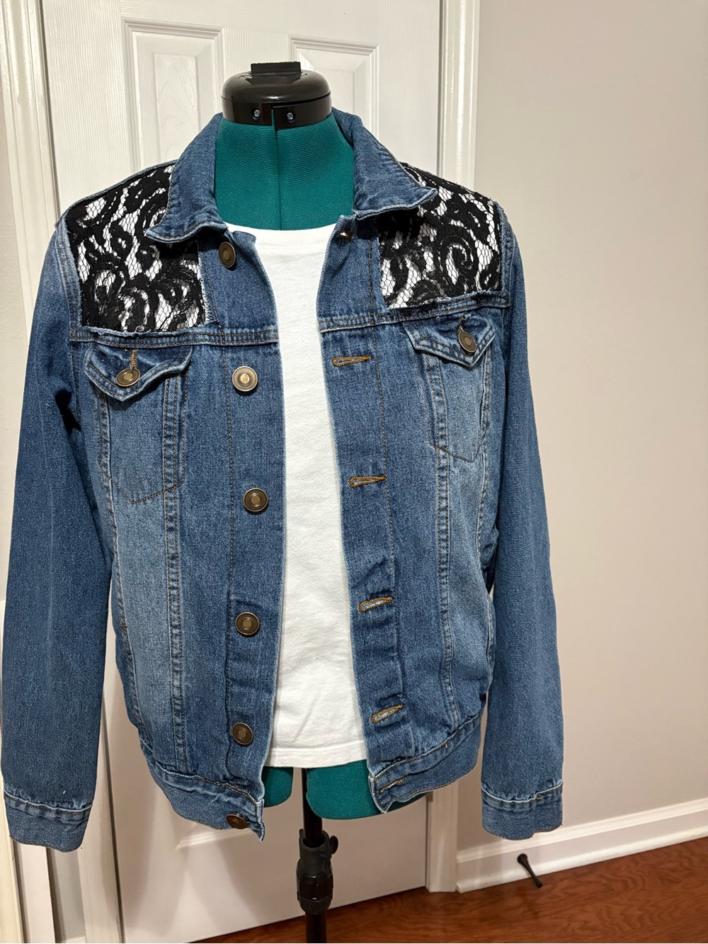 Upcycled Vintage Denim S Jacket With Vintage Black Lace